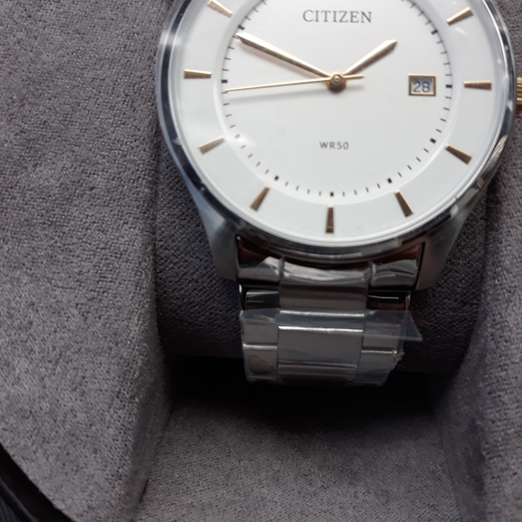 Watch - Picture 3 of 8